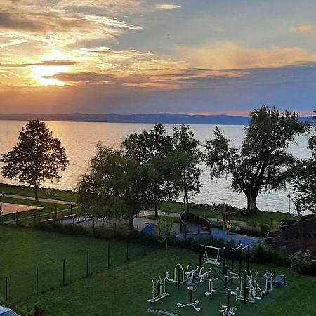Csanad Apartman Apartment Сиофок Екстериор снимка